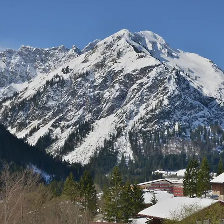 Bergfuehrer-huesle Миттелберг